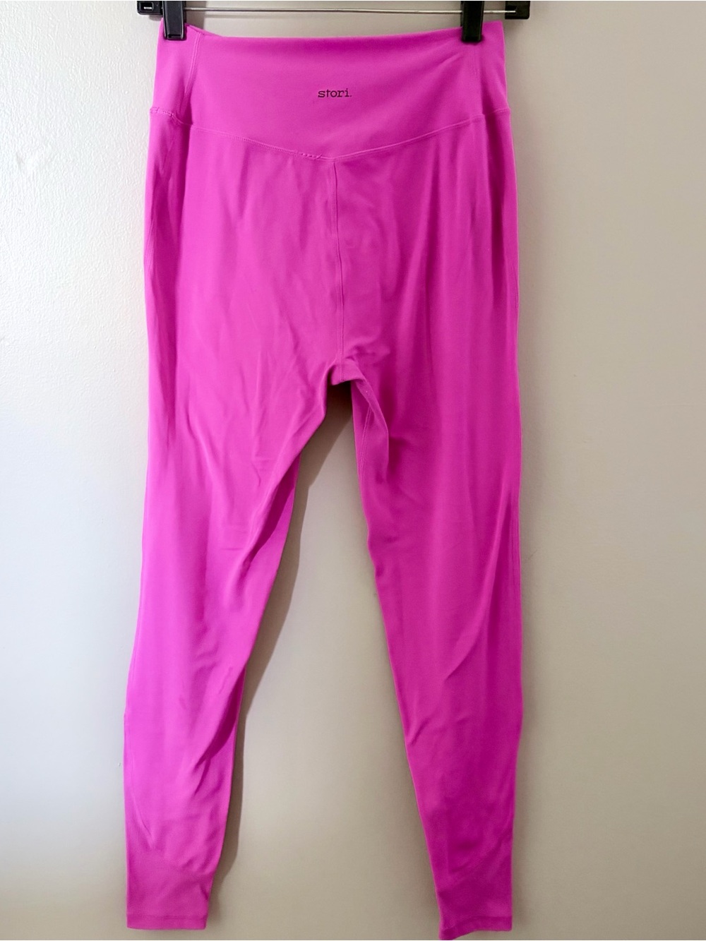 Stori Pink High Waisted Athletic Leggings Ribbed Lower Detail Size 8